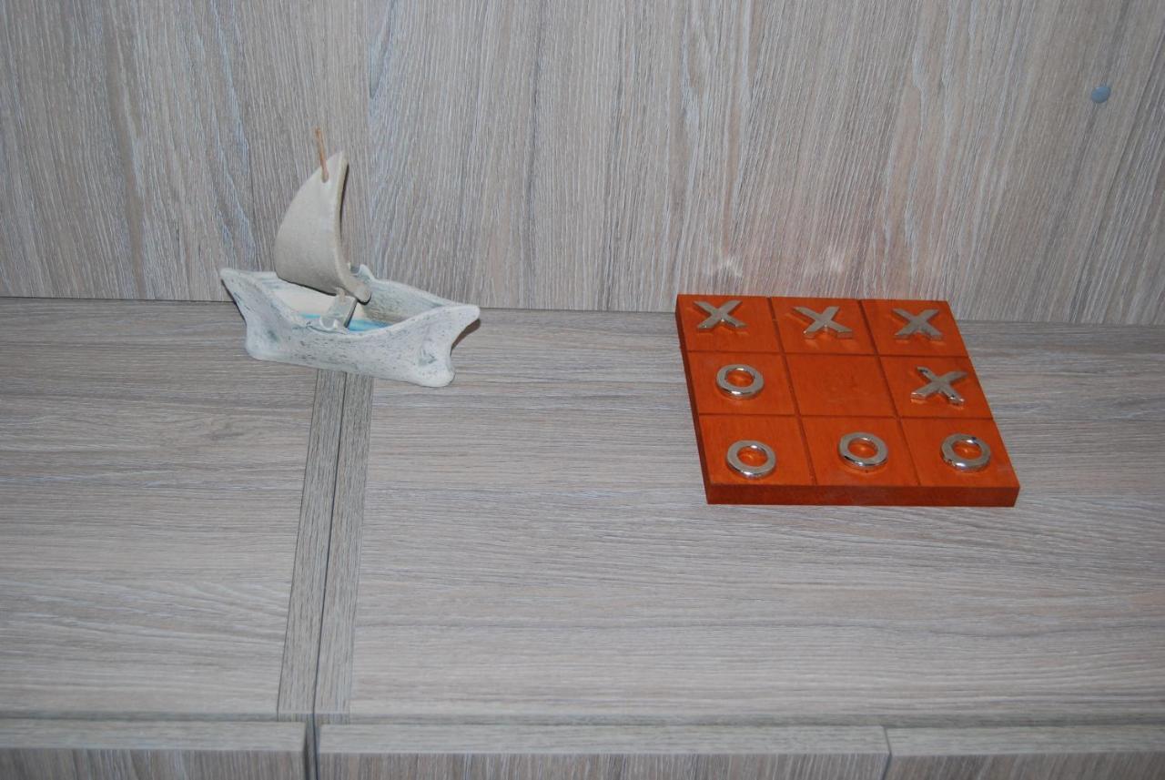 Luxury Traditional Room The Small Bookstore Kastro-Kyllini Exterior photo